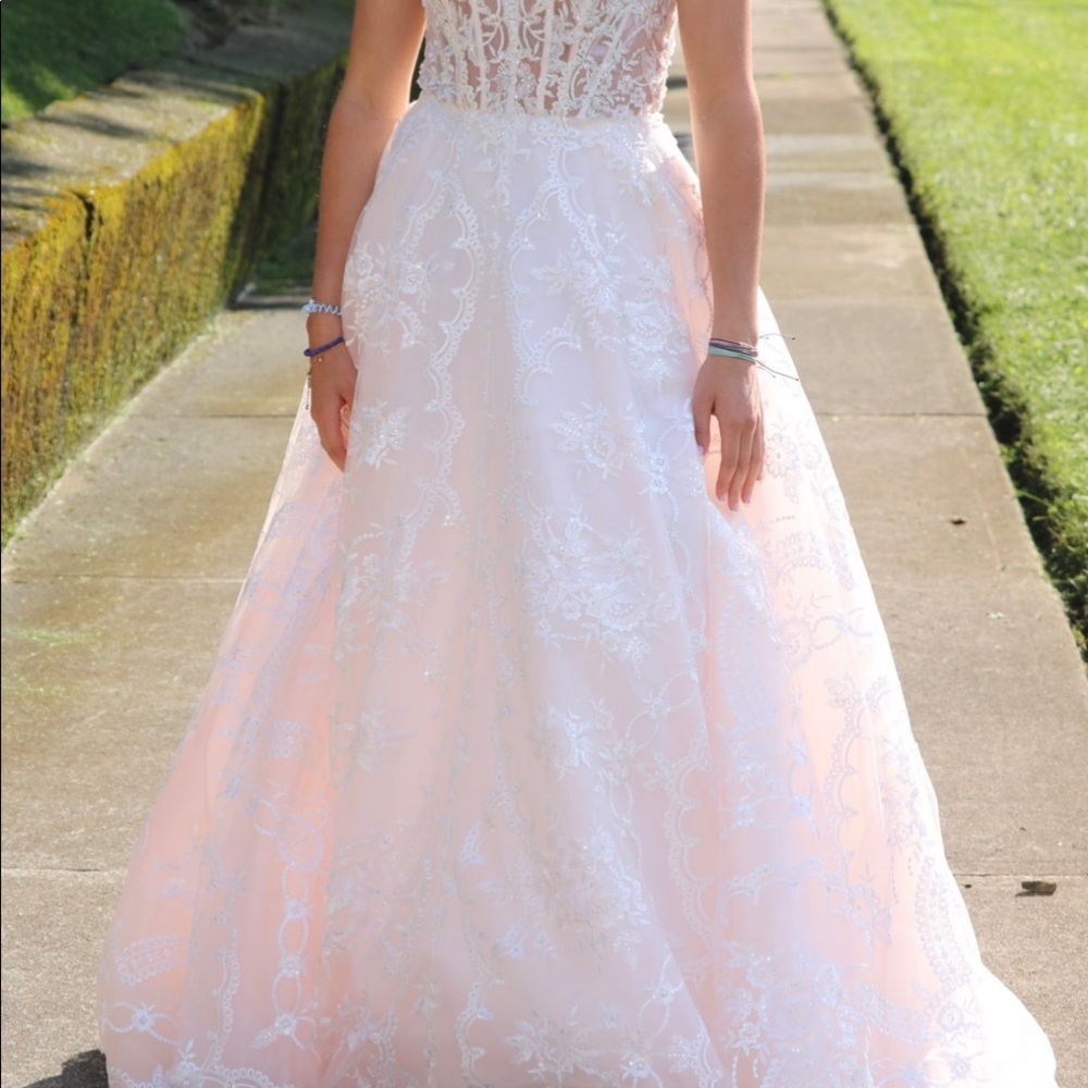 Ellie Wilde prom dress